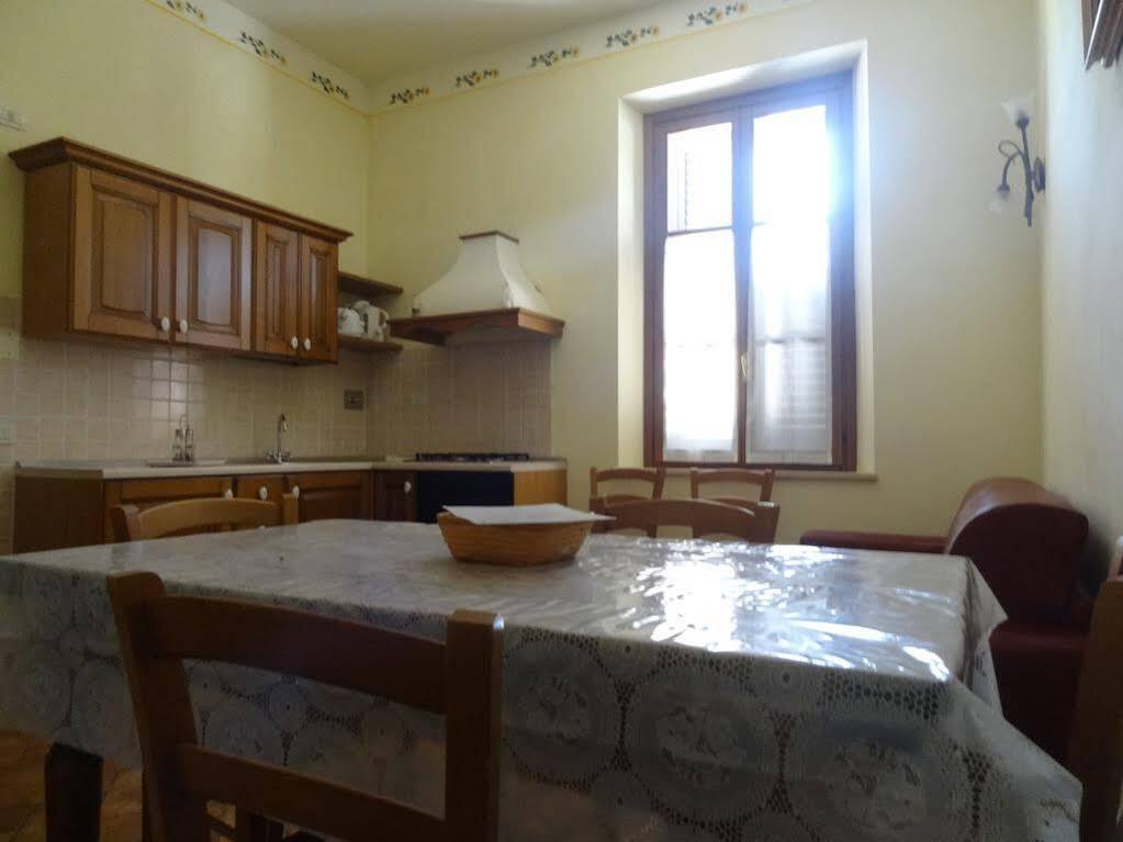 Гостевой дом Borgo Il Villino Казоле-д'Эльса Экстерьер фото